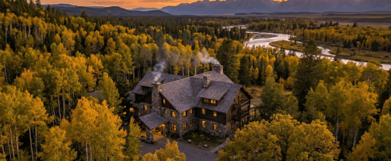 luxury hotel set in yellowstone national park